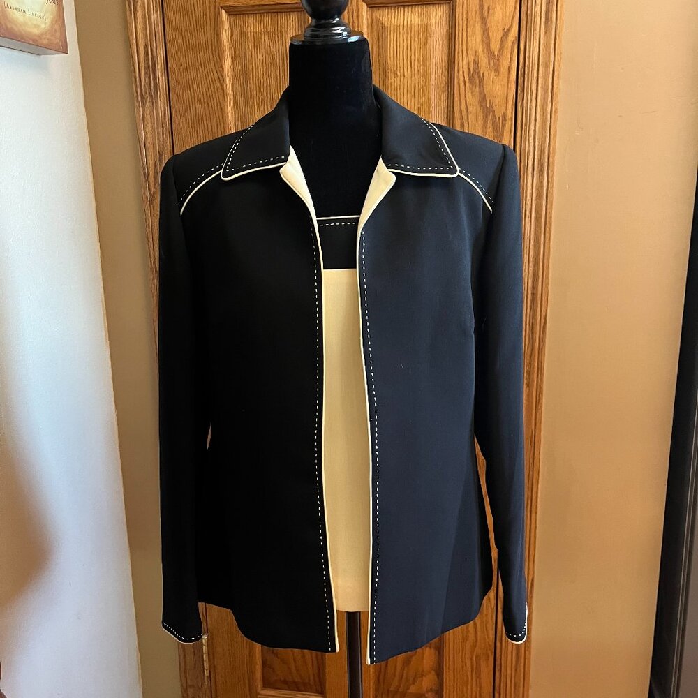 3 Piece SHARP-LOOKING Suit Size 12!